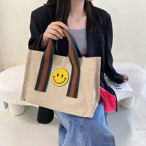 smile bucket cross bag- multi pocket Beige  OS